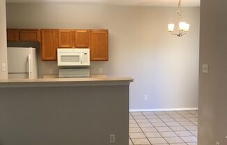 3 beds, 2 baths, $1,650