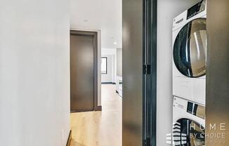 1 bed, 1 bath, $2,800, Unit 1I