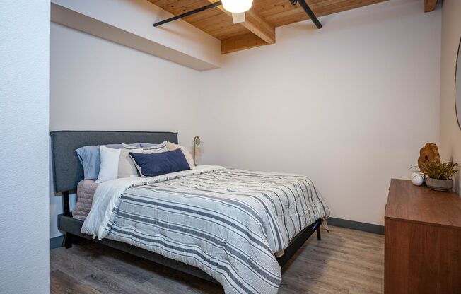 2 beds, 1 bath, 746 sqft, $1,599, Unit 316