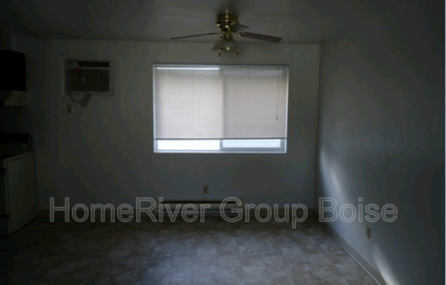 1 bed, 1 bath, 641 sqft, $1,095