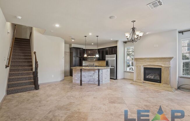 Sophisticated 3 Story 3 Bdrm 3.5 Bath Townhome Steps Away From Shops Of Legacy