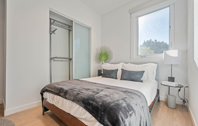 5 BELFORD AVE