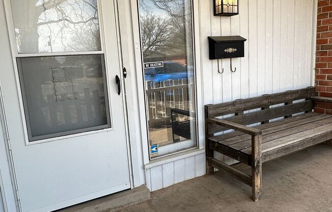 Beautiful Home on Mesa Circle!