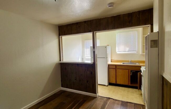 1425 MacArthur Blvd (aka 1425 Grand Ave)