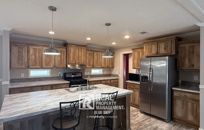 SPACIOUS 4 BEDROOM HOME WITH MODERN FEATURES AND FLEXIBLE OUTDOOR SPACE