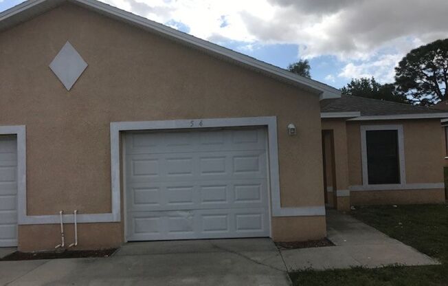 Nice, Clean 3 Bedroom, 2 Bathroom Duplex with garage in Cape Coral