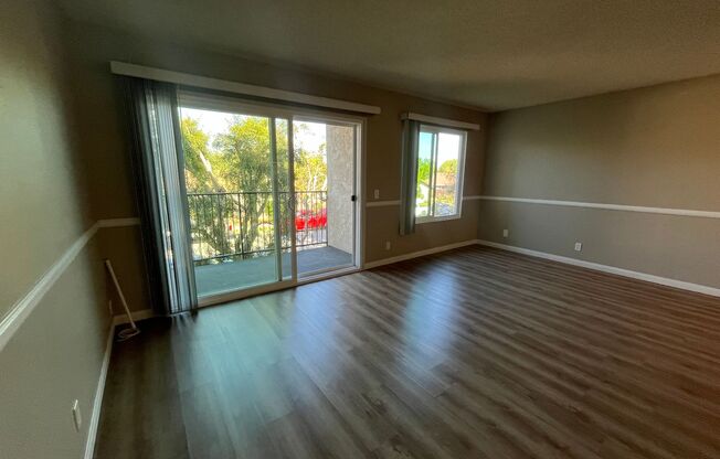 2 beds, 1 bath, 980 sqft, $2,400, Unit 055