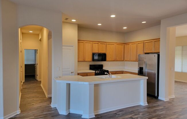 4 beds, 3 baths, $2,795