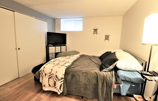 21 Kinross Rd