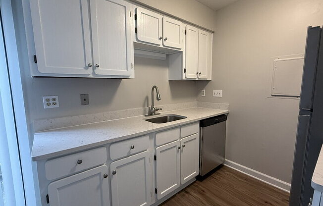 406 W 9th St