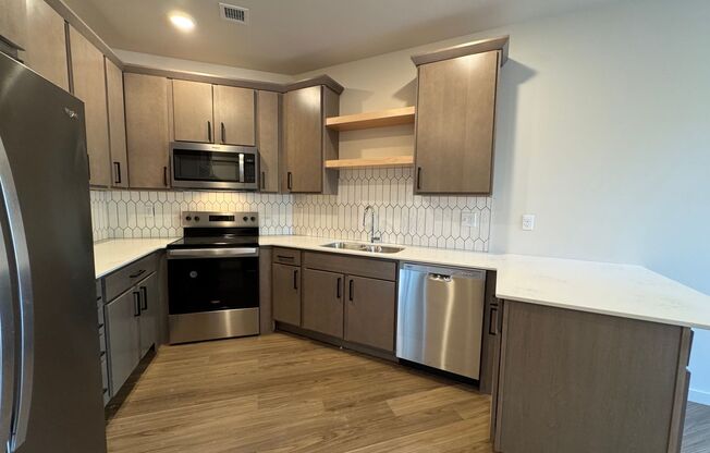 Studio, 1 bath, 594 sqft, $1,795, Unit 1621-209