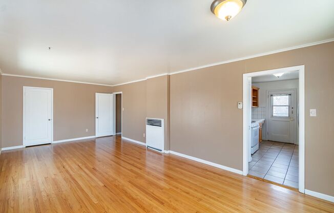 1 bed, 1 bath, $1,995