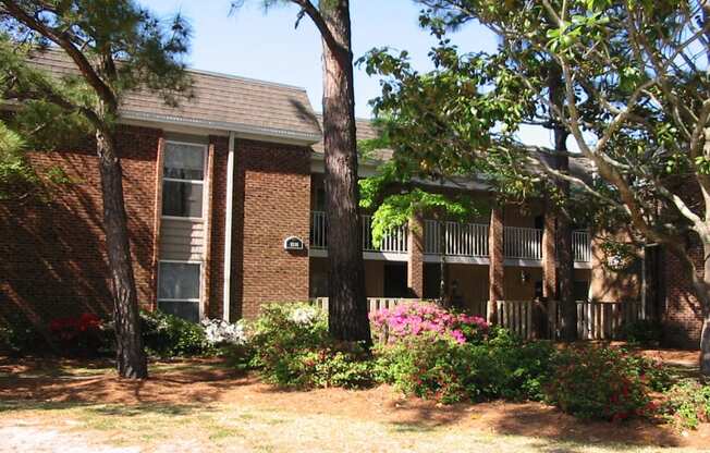 Exterior of  Glenmeade Village in Wilmington NC