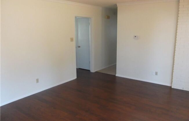 Nice 3 bed, 2 bath home with 1 car garage on tree shaded lot!