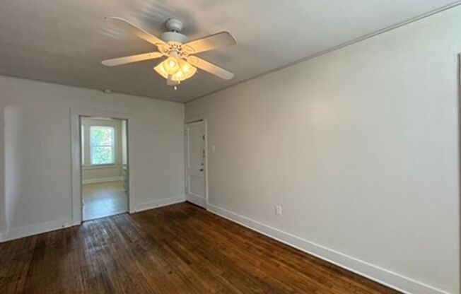 811 Kenmore Ave. Apts. A-D