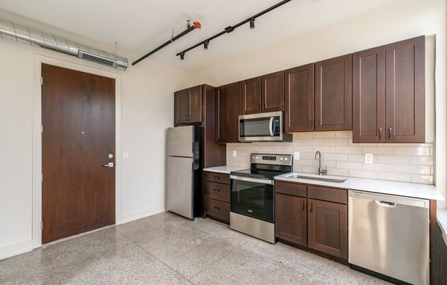 1 bed, 1 bath, $1,000, Unit 875 Michigan Ave Apt. 303