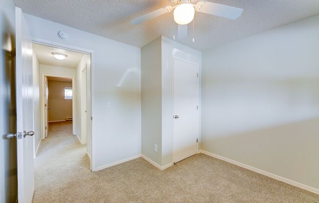 2 beds, 1 bath, $1,625, Unit 62