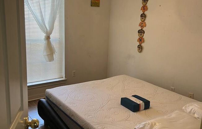 FURNISHED AND MOVE IN READY!