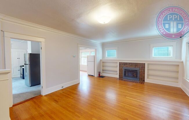 IRVINGTON BEAUTY!!!  NO DEPOSIT W/ RHINO!  Beautiful 1921 Vintage Home / Pet Negotiable