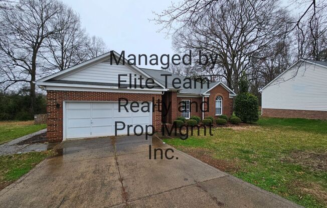 5311 Timberbluff Dr..Oakdale Woods...Avail NOW!!!