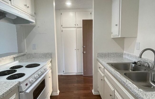 13882 Tustin E. Drv