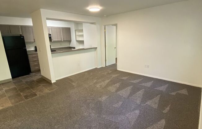 4 beds, 2 baths, 1,302 sqft, $2,350, Unit A-002