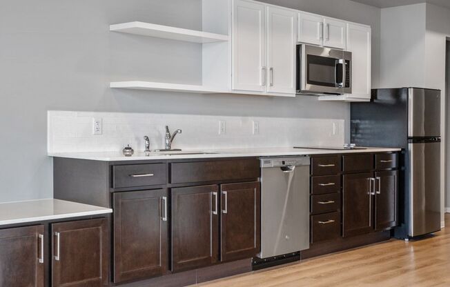 Studio, 1 bath, 487 sqft, $1,125, Unit 2415