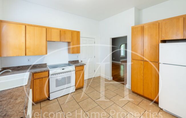 2 beds, 1 bath, $1,765