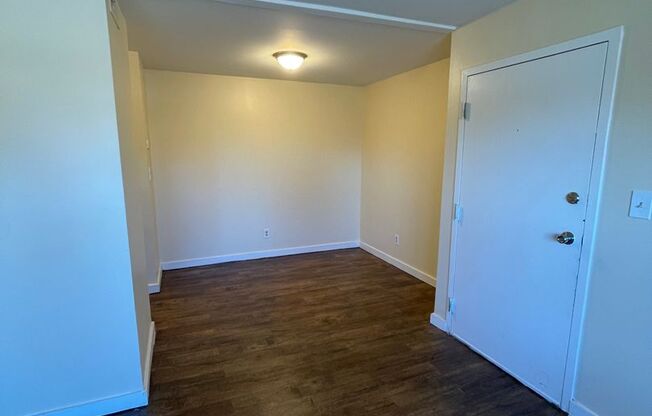 1 bed, 1 bath, 725 sqft, $650