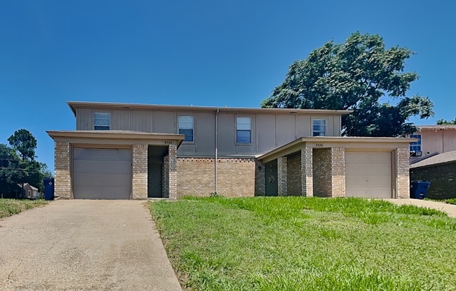 852 NW SUMMERCREST BLVD