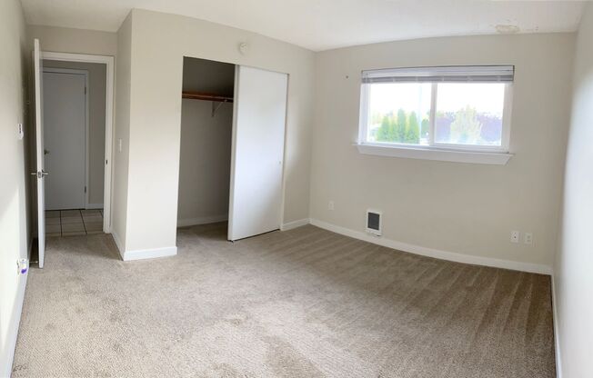 1 bed, 1 bath, 700 sqft, $1,595, Unit 106