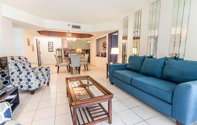 9341 Collins Ave appt 1204 (A11976539)