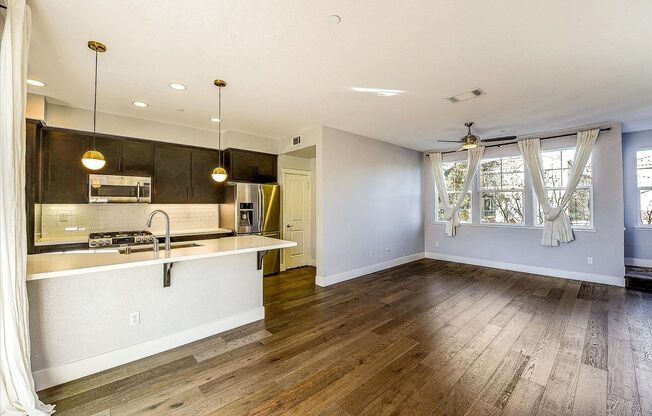 LUXURY TOWNHOME IN SUNNYVALE | 2014 BUILD