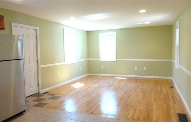 213 215 NEWTON