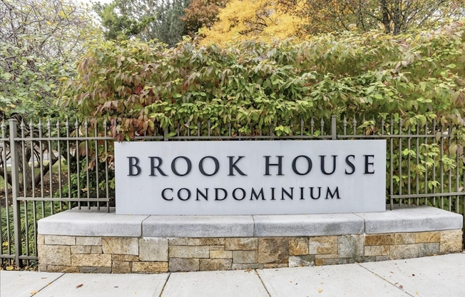 1 bed, 1 bath, 870 sqft, $2,995, Unit 203