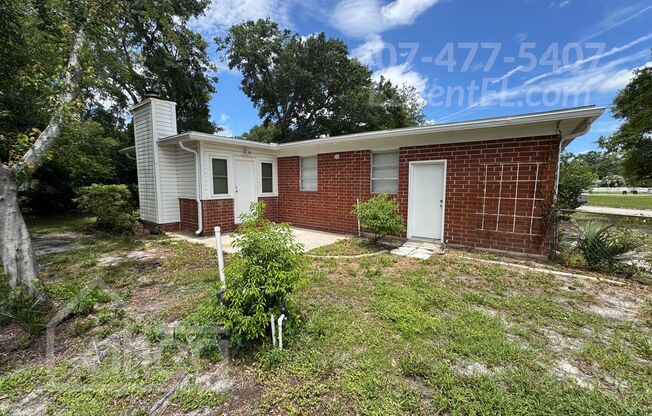 Coming Soon – Spacious 3-Bedroom Home with Fireplace, Stainless Steel Appliances & Large Yard!