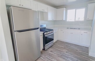 3 beds, 1 bath, 768 sqft, $3,000, Unit 3