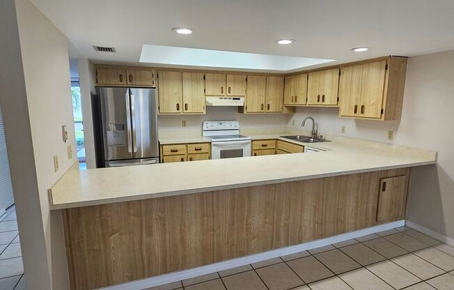 Indian Harbor Beach- 2 Story Townhome