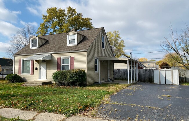 Inviting 3BR Cape Cod Home for Rent in North Columbus - A Must-See!