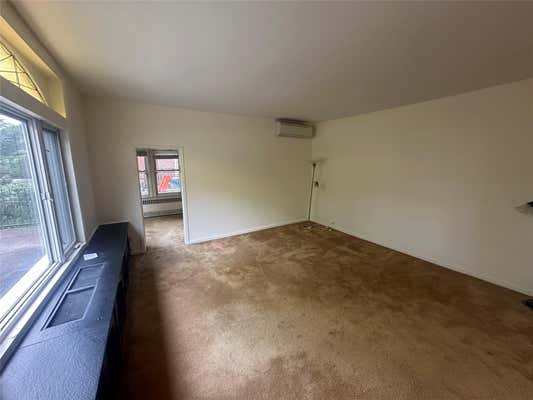 1105 DOUGHTY BLVD