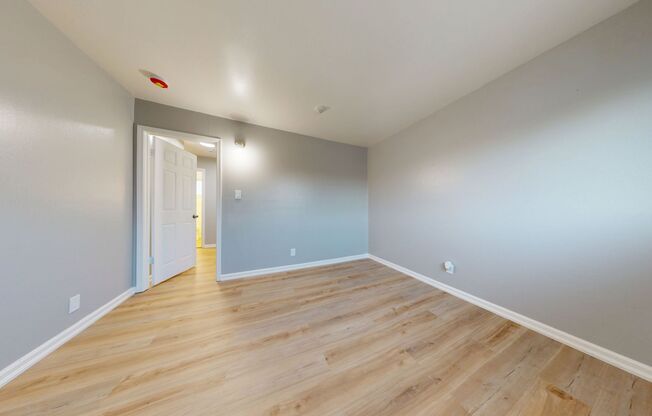 2 beds, 1 bath, 715 sqft, $2,450, Unit 418-1