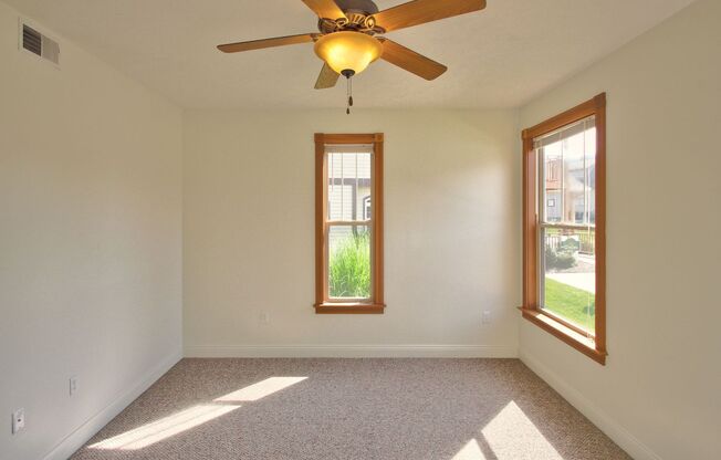 1 bed, 1 bath, 615 sqft, $1,365, Unit CL - 3315