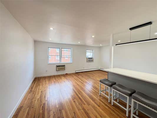 1041 E 80 ST
