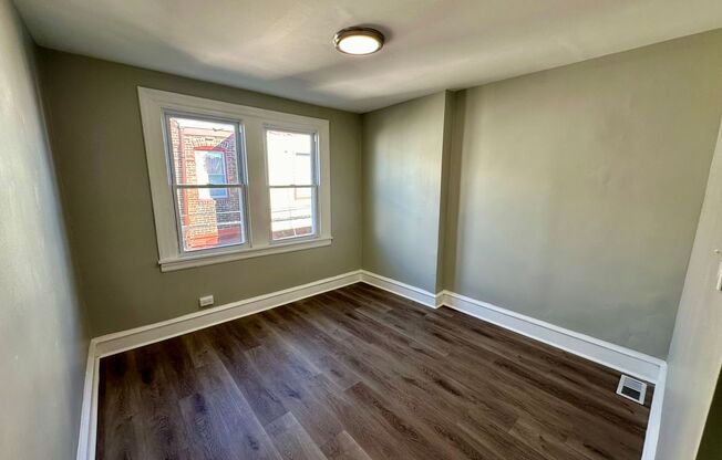 3 beds, 1 bath, $1,550