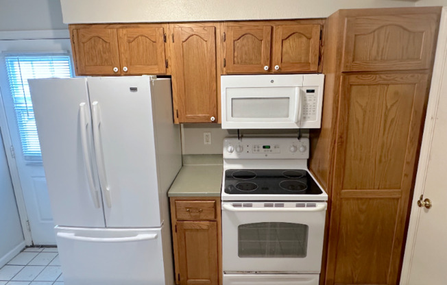 1523 E 120 ST
