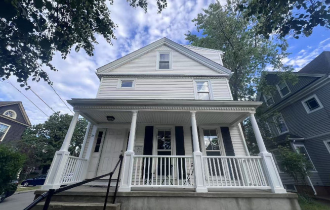 85 MT AUBRUN ST