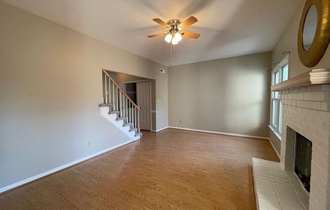 3 beds, 2.5 baths, $2,000