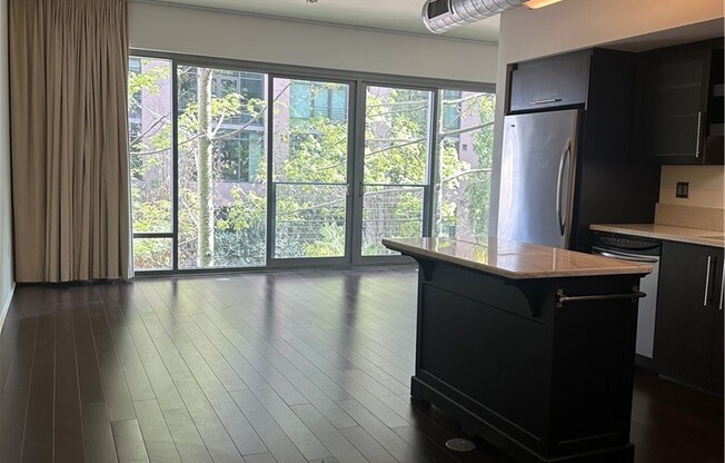 1 bed, 1 bath, 710 sqft, $2,500, Unit 613
