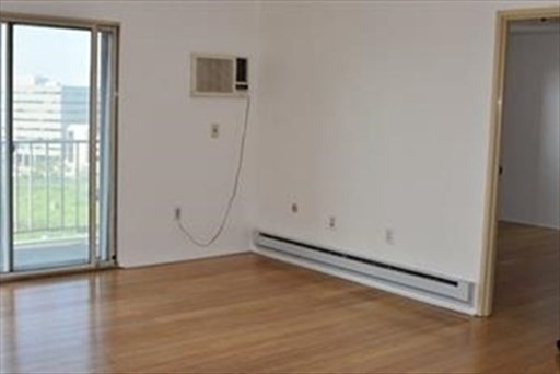 1 bed, 1 bath, 820 sqft, $2,100, Unit 1001