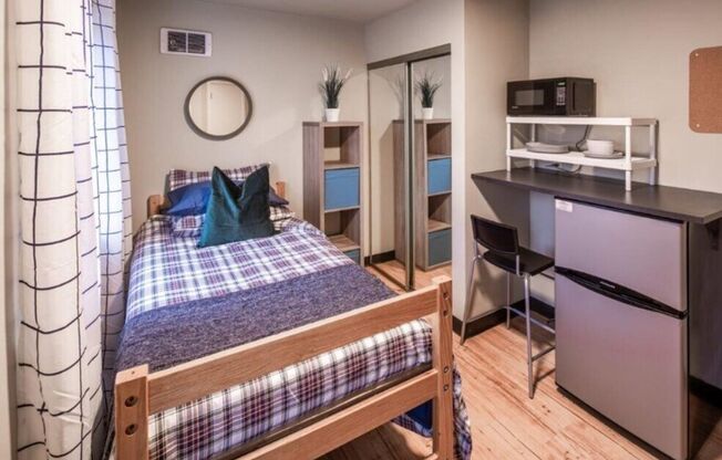 Studio, 1 bath, 175 sqft, $1,099